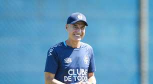 De contestado a solução no Grêmio: jogador da a volta por cima e vira trunfo para Luiz Castro