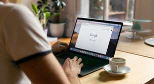 Tentando apagar os rastros: Google acaba de silenciosamente remover recurso controverso da busca com IA