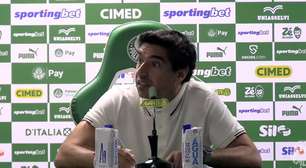 Abel Ferreira reclama do calendário e diz que grama brasileira é 'lenta' se comparada à europeia