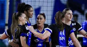 Pinheiros vence Chapecó, empata a semi e fica a uma vitória de voltar à Superliga