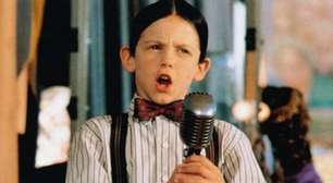 Pai de cinco, ator famoso chocou o mundo ao doar bens e fazer voto de pobreza