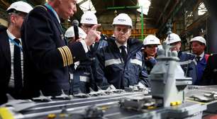 Macron anuncia construção do 'França Livre', novo porta-aviões nuclear da Marinha do país
