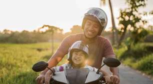 Fim da idade mínima de 10 anos? Veja o que muda para levar crianças na moto agora