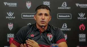 Técnico do Atlético-GO faz promessa ousada para torcida: "Nós queremos"