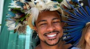 Xamã posa com a filha de quatro anos e surpreende a web: 'É o clone dele'