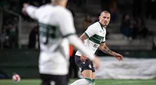 Maicon cobra atenção total do Coritiba contra o Mirassol