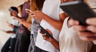 Celular e IA nas escolas: Especialistas alertam para os perigos na educação