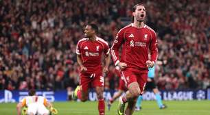 Liverpool goleia o Galatasaray em Anfield e avança às quartas da Champions