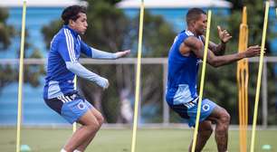 Com desfalques e sem técnico, Cruzeiro encara Athletico na busca de primeira vitória no Brasileirão