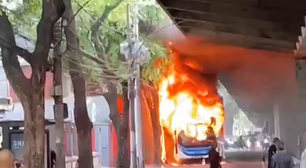 Chefe do tráfico entre os mais procurados do RJ é morto, e criminosos fecham vias com ônibus, diz TV