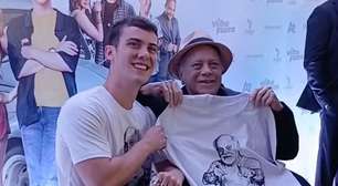 Tonico Pereira aparece em cadeira de rodas em pré-estreia e esposa explica estado de saúde