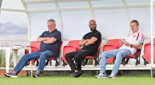 "Abel entrou em campo?" Vitória do Inter levanta bastidores quentes nos corredores do Beira-Rio