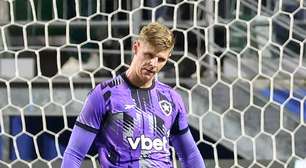 Raul fala sobre momento do Botafogo: 'trabalhar muito para logo logo sair dessa situação'