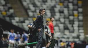 'Fomos sérios e soubemos sofrer': Eduardo Domínguez valoriza vitória do Atlético-MG sobre o líder e destaca evolução da equipe