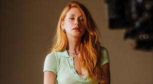 Marina Ruy Barbosa deixa lingerie à mostra em campanha de joias