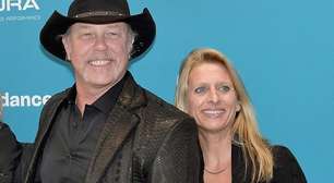 Ex-mulher diz que James Hetfield "trocou a família pelo vício"