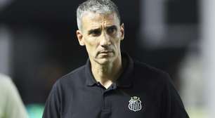 Santos acumula dívidas milionárias com técnicos após saída de Vojvoda
