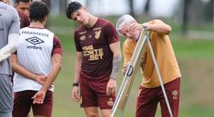 Athletico-PR vence sem Zapelli e meia volta de suspensão: "Odair decide se"