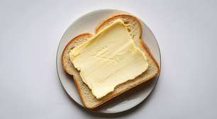 Comer pão com manteiga no café da manhã faz mal para a saúde?