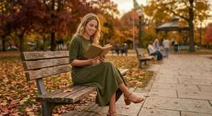 Tenho menos de 1,65 cm de altura e essas sandálias de couro com salto da Arezzo, muito confortáveis, viraram o it-item dos meus looks do Outono