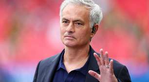 Mourinho revela que foi "proibido" pelo pai de assumir clube