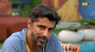 'BBB 26': Alberto Cowboy espia conversa de Ana Paula: 'Uma louca'