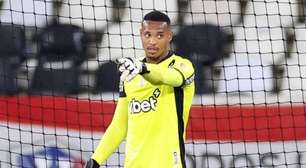 John escolhe Botafogo para reta final de recuperação e elogia estrutura do clube