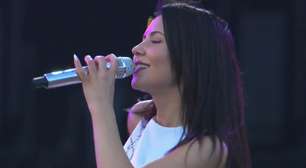 Lollapalooza Brasil: MARINA faz show "CUNTISSIMO" e revela look inspirado em flor brasileira
