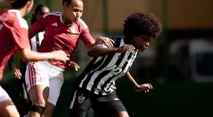 Inter vence o Atlético e sobe na tabela do Brasileirão feminino