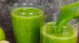 Suco detox: combine couve, abacaxi e laranja para ter uma bebida poderosa e energética