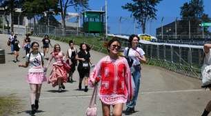 Fãs correm em direção aos palcos para o segundo dia de Lollapalooza, com shows de Chappell Roan e Skrillex