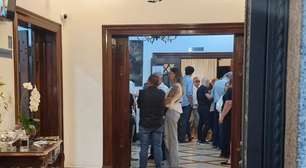 'Respirou teatro': artistas se despedem de Juca de Oliveira em velório em SP