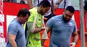 Goleiro do Bahia, Ronaldo, sofre lesão impressionante