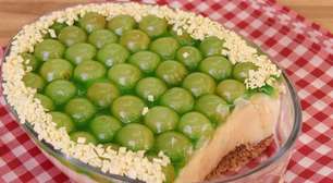 Torta de uva na travessa, uma sobremesa refrescante que vai deixar todos com água na boca