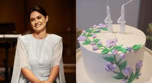 Michelle Bolsonaro completa 44 anos e ganha bolo surpresa; saiba quem deu
