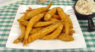 Crocante e douradinha: aprenda a manjuba frita com parmesão perfeita