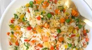 Arroz à grega fácil e colorido: vai bem com qualquer prato