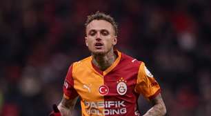 Amputação? Galatasaray detalha grave lesão de Noa Lang após jogo contra o Liverpool