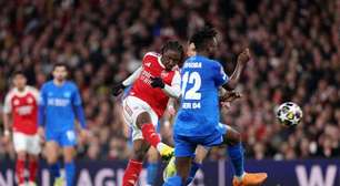 Arsenal perde Eze por lesão em fase decisiva da temporada