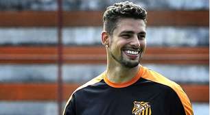 Globo se movimenta e convoca Cauã Reymond para sequência de 'Avenida Brasil'