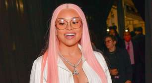 Latto anuncia gravidez na capa do novo álbum 'Big Mama'