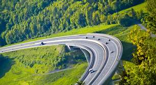 Como a Alemanha consegue ter estradas sem limite de velocidade com segurança?