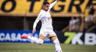 NOVAS! Coritiba contrata centroavante, foco no Couto Pereira, pedido de Seabra