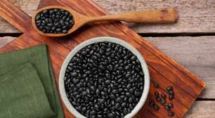 Feijão-preto: 8 benefícios para a saúde e o bem-estar