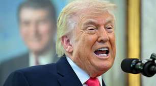 Irã diz que EUA estão 'negociando consigo mesmos'; Trump afirma que está 'falando com pessoas certas'