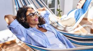 Mente acelerada nunca mais: 7 técnicas simples que ajudam a acalmar a ansiedade em poucos minutos