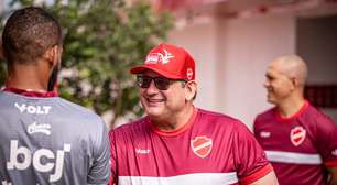 Declaração de Guto Ferreira no Vila Nova sobre elenco repercute: "Tem muitos"