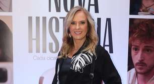 Helô Pinheiro, a Garota de Ipanema, abre desfile da Blue Man no RioFW