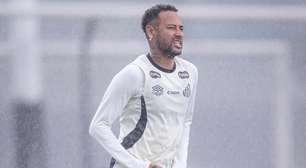 Zico pede mais profissionalismo de Neymar, mas faz elogio: "Sou fã"