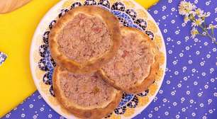 Esfirra aberta de carne com catupiry: sabor de restaurante na sua casa